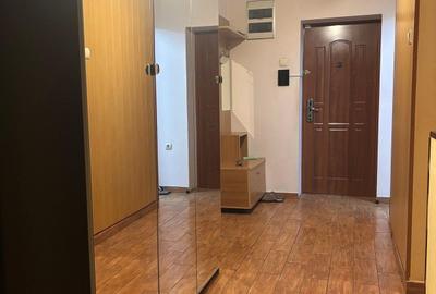 Apartament cu 3 camere decomandat în Unirii