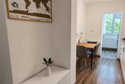 Apartament cu 3 camere decomandat, mobilat în Lipovei