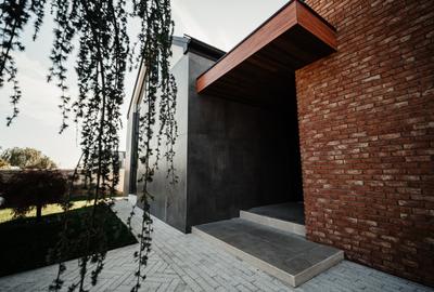 VILA CU PISCINA - OTOPENI - COMISION 0% - 10