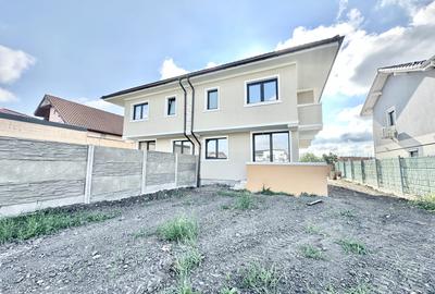 Duplex cu 4 camere în Moșnița Nouă