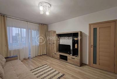Apartament cu 2 camere decomandat în Podu Roș
