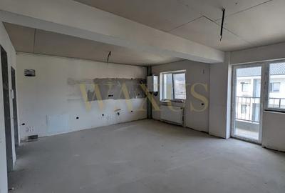 Apartament cu 3 camere semidecomandat în Florești