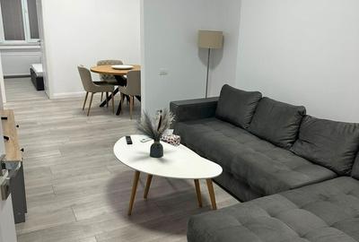 Apartament cu 3 camere în Calea Victoriei