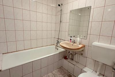 Apartament 2 camere Bloc 1982 Reabilitat - 9