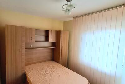 Apartament 4 camere,ultracentral, decomandat, mobilat si utilat,str Decebal - 11