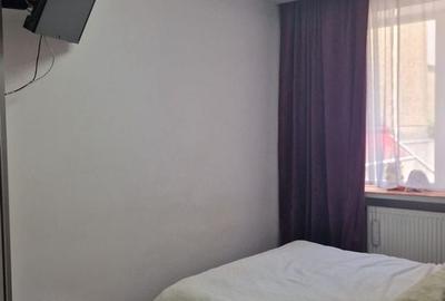 Apartament 3 camere Bulevard /scoala 7 - 7