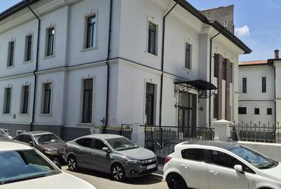 Vila 1200 mp Cismigiu Renovata cu parcare diverse activitati - 2