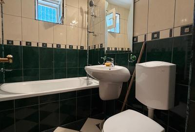 Inchiriere apt 3 camere, situat in Galati, pe Faleza, etaj 2, mobilat si utilat - 15