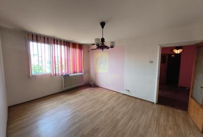 Drumul Taberei - Valea Ialomiței,  Apartament 3 camere în Bloc P+4 - 14