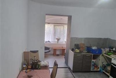 Decomandat 2 Camere / Curte Comuna cu Loc de Parcare / Zona Traian - 11