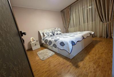 Apartament 2 camere ,56 mp, zona str Mare a Unirii , renovat complet , mobilat s - 12