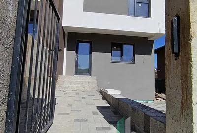 Duplex cu 4 camere în Florești