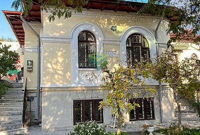 Casă individuală cu 6 camere circular în Mihai Bravu