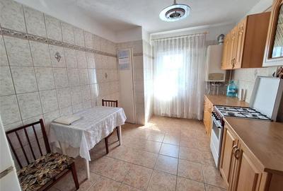 Apartament 3 camere decomandat , zona Nord-Bacau - 6