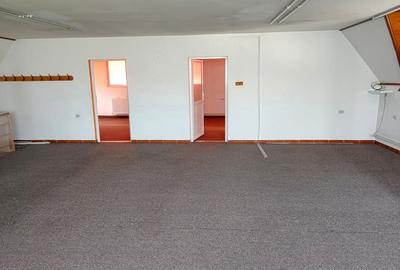 Spatiu comercial la casa cu intrare directa din strada - 4