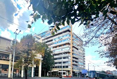 Garsonieră decomandată, mobilată în Piața Unirii