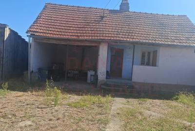 GHERTENIȘ\ CASĂ 3 CAMERE  TEREN 4636 MP\ COMISION 0% - 17