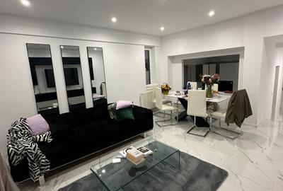 Apartament cu 3 camere decomandat în E3