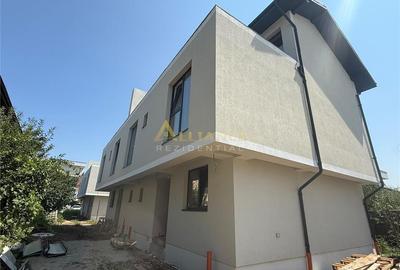 Casă cu 5 camere în Central