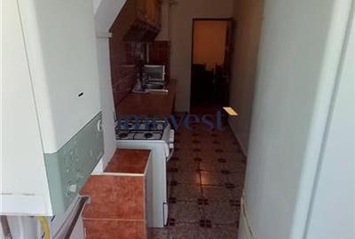 De inchiriat: Aparatament cu 3 camere in zona Micro 15 - 24