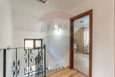 CASA DE VACANTA | 4 camere| de vânzare în FUNDATA, BRAȘOV| COMISION 0% - 38