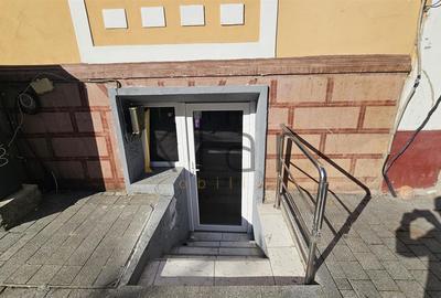 Spatiu comercial functiuni tertiare 18mp,Central,Turnul Pompierilor - 2