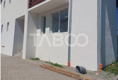 Duplex de vanzare 150 mp P+1E 4 camere 145 mp teren liber Cisnadie - 6