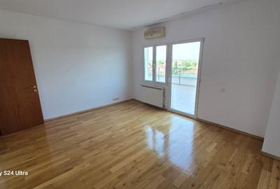 Săftica DN1 | 3 camere | 226 mp | Două terase | 2 parcări - 7