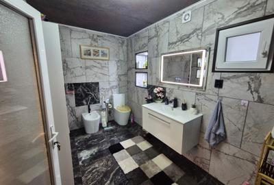 Casa 4 camere - 2