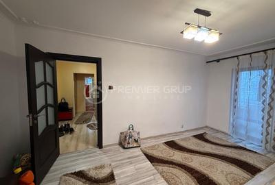 Apartament cu 3 camere în Tătărași