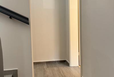 De inchiriat Imobil având 9 camere ,suprafață de 285 mp. Cantemir langa Metrou - 18