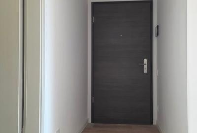 Studio Lux, Bloc Boutique Timpuri Noi - 13