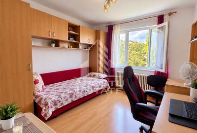 Garsonieră decomandată, mobilată în Complex Studențesc