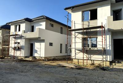 Vila individuala padurea Rosu/complex Ayan/comision 0 - 7