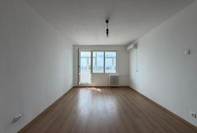 Apartament cu 2 camere semidecomandat în Fundeni