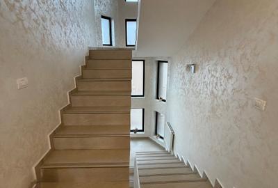 VILĂ DE VÂNZARE  5 CAMERE + SPATIU COMERCIAL - 7