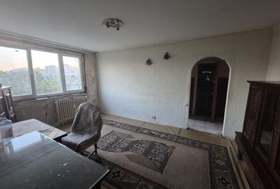 Apartament 3 camere langa Metrou 1 Decembrie. Negociabil - 1