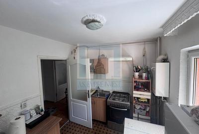 Apartament 2 camere de vânzare – Tractorul, str. Bronzului - 10