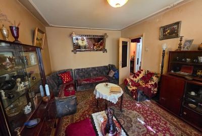 Vanzare apartament 3 camere Drumul Taberei etajul 1/4 decomandat 66 mp bloc 1977 - 7