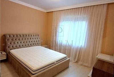 Apartament cu 3 camere decomandat, mobilat în Chișoda