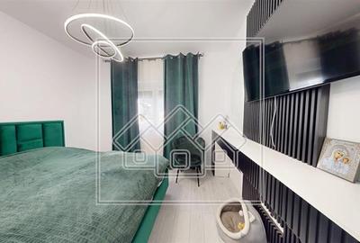 Apartament cu 3 camere decomandat în Aeroport