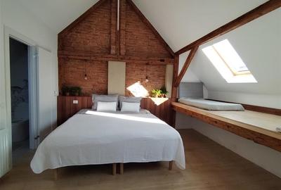 Apartament cu 2 camere semidecomandat, mobilat în Centrul Istoric