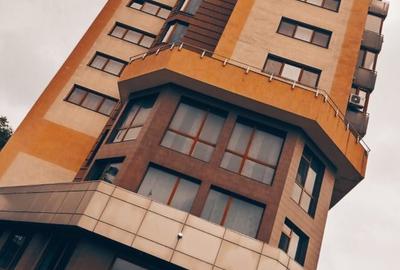 Apartament cu 2 camere decomandat, mobilat în Central