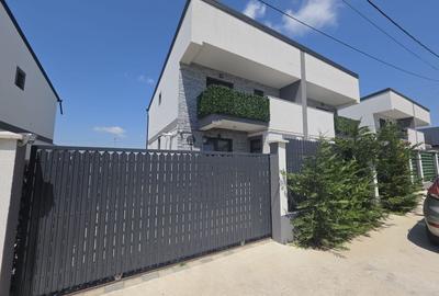 Casă cu 4 camere în Berceni