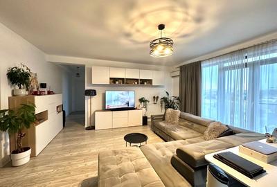 Apartament cu 3 camere semidecomandat, mobilat în Foișorul de Foc