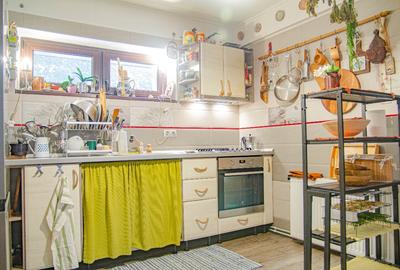 Direct PROPRIETAR, vand apartament cu 2 camere, la casa, zona Dealul Cetatii - 8