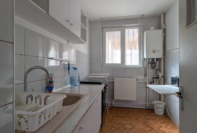 Apartament cu 2 camere semidecomandat în Dristor