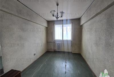 Apartament cu 3 camere in Cartierul Drumul Taberei, sector 6, langa metrou Valea - 4