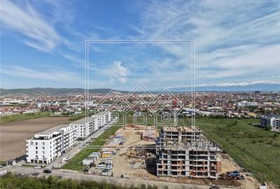 Apartament cu 4 camere decomandat în Exterior Vest