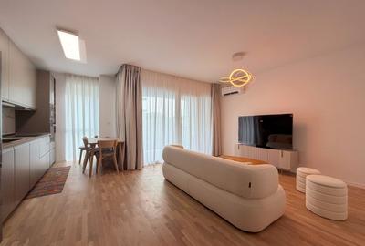 Apartament cu 2 camere semidecomandat, mobilat în Ultracentral